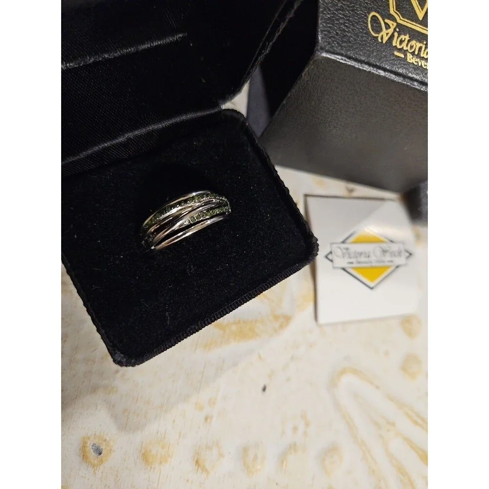 Victoria Wieck Ring Green Diamond  Sterling Silver Crisscross Band  Ring Size 9